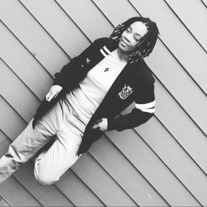 Meet your Posher, Lamarshia